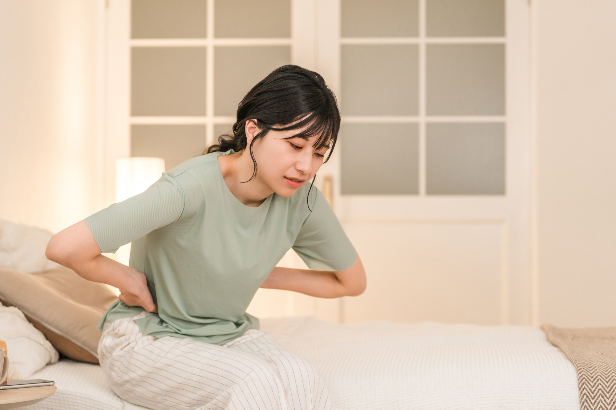 潰瘍性大腸炎とクローン病の7つの違いは？症状や原因、治療法を比較解説